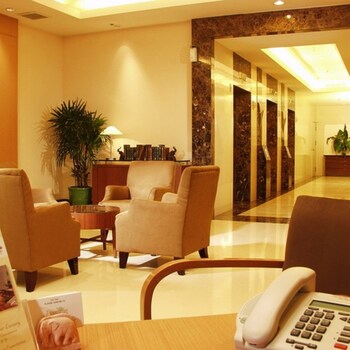 Executive Lounge