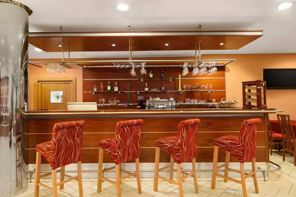 Hotel Bar