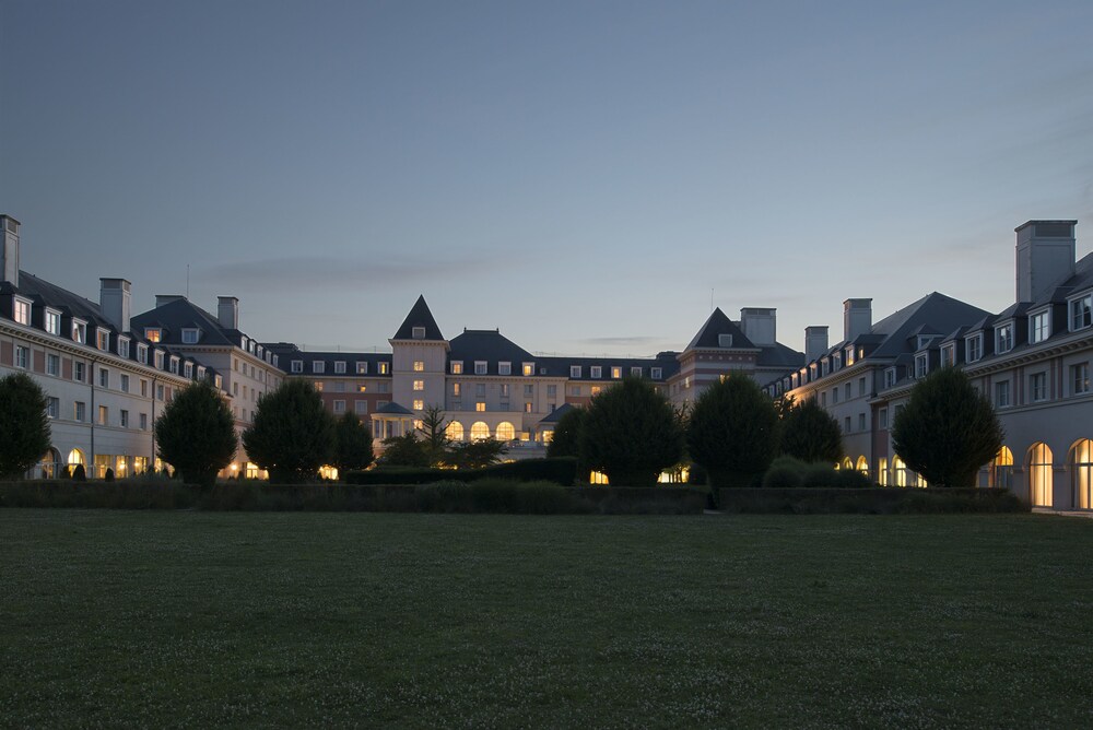 Front of property - evening/night, Dream Castle Hotel