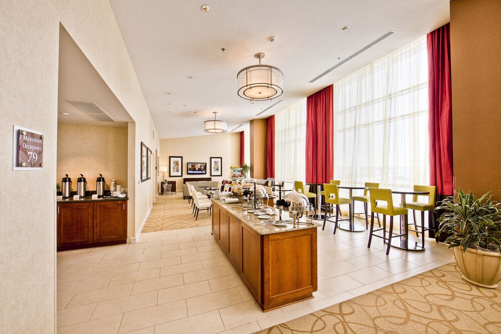 Executive Lounge