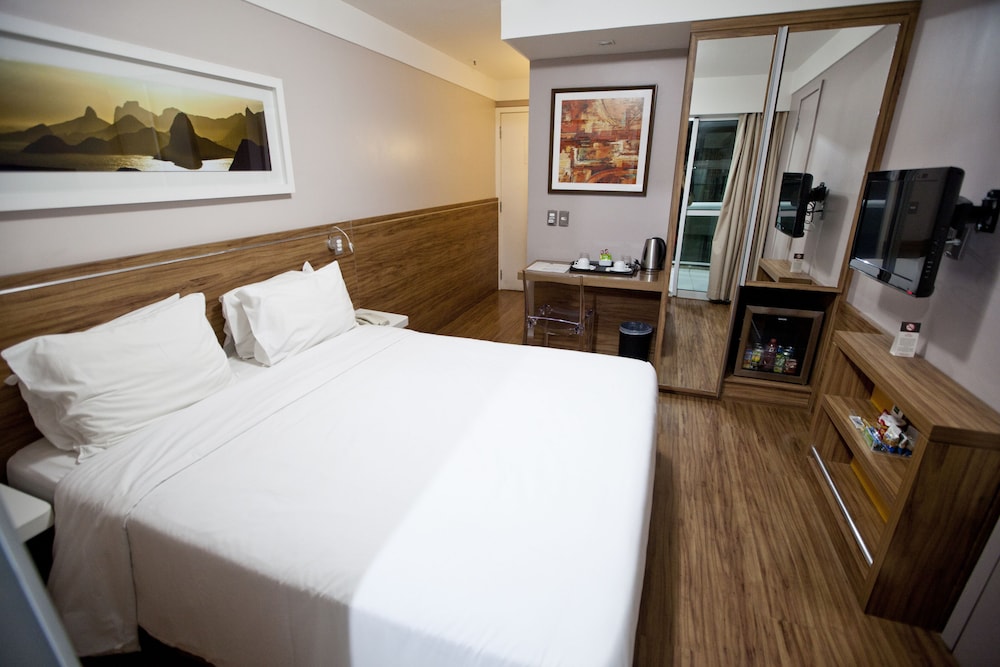 Standard Room, 1 Queen Bed, Non Smoking - Guestroom