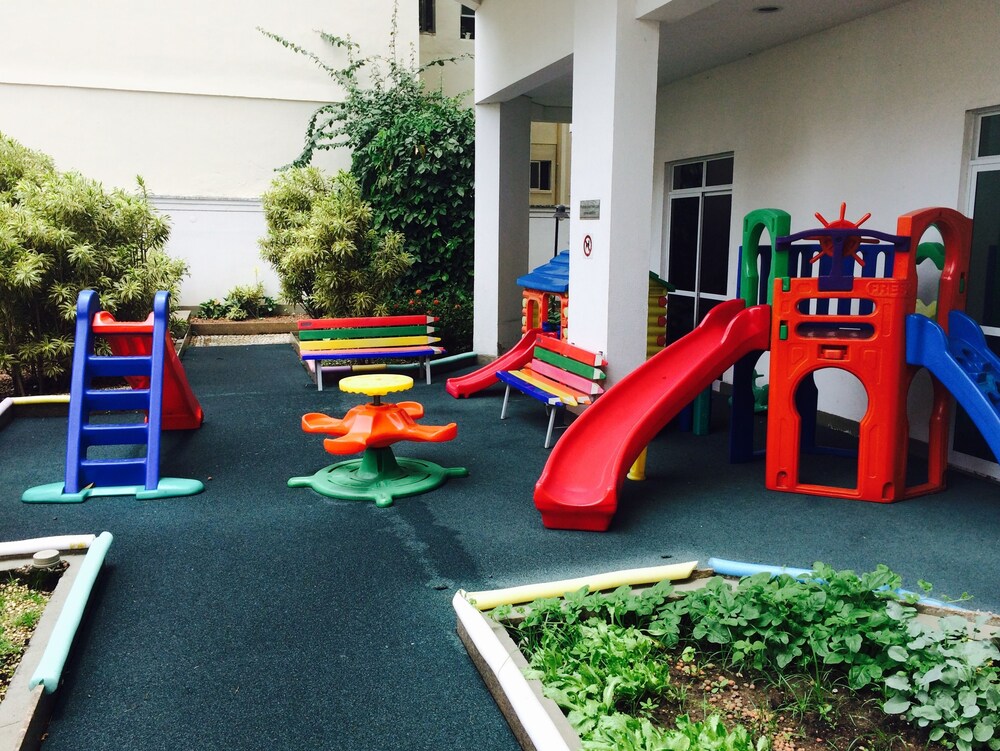 Childrens Play Area - Outdoor