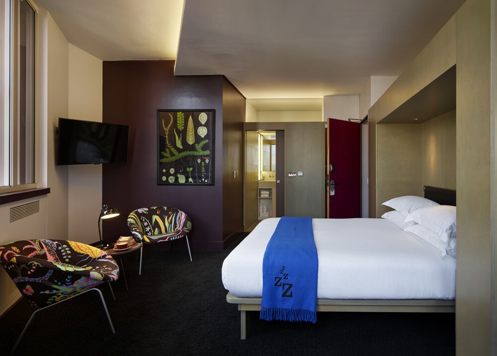 Guestroom