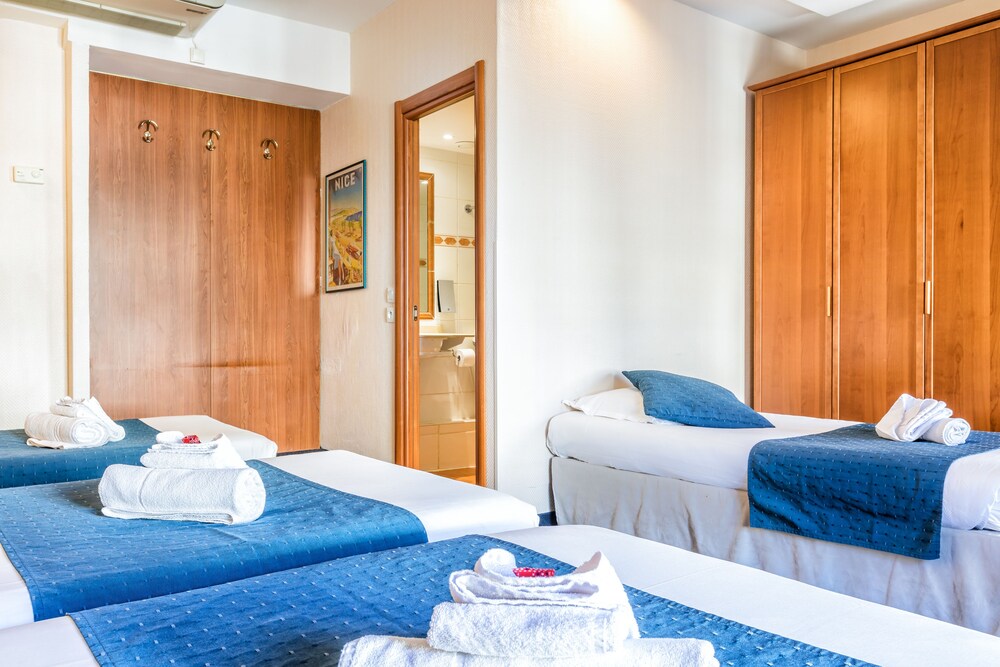 Guestroom