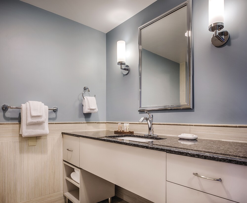 Condo, 1 Bedroom - Bathroom