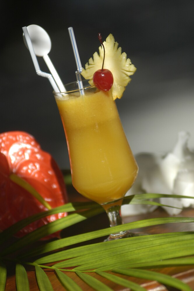 Poolside Bar