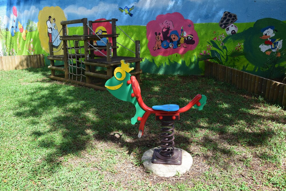 Childrens Play Area - Outdoor