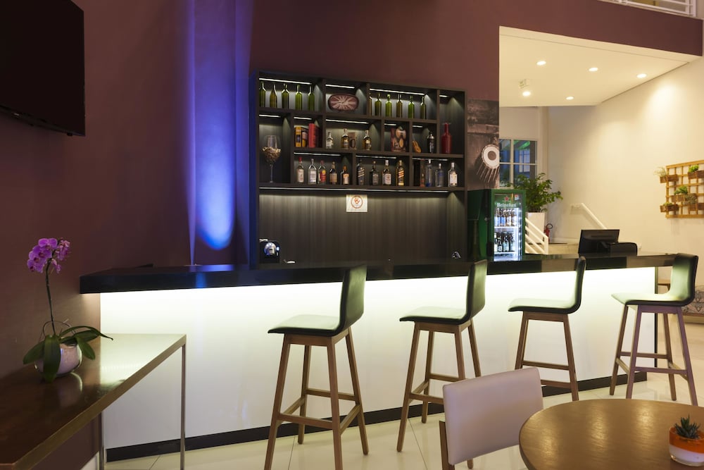 Hotel Lounge