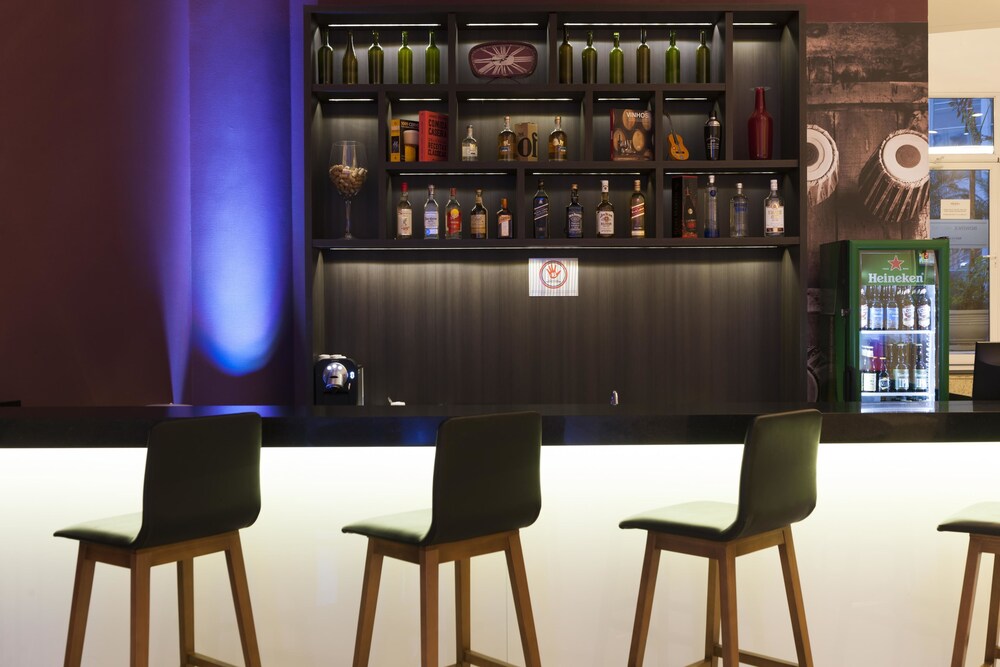 Hotel Lounge