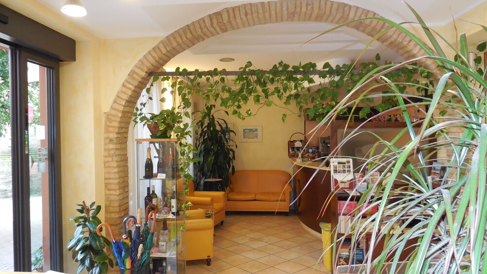 Hotel Bar