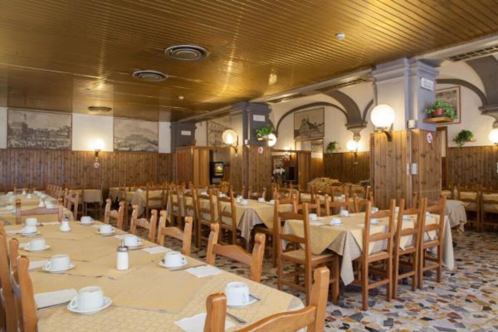 Family Dining