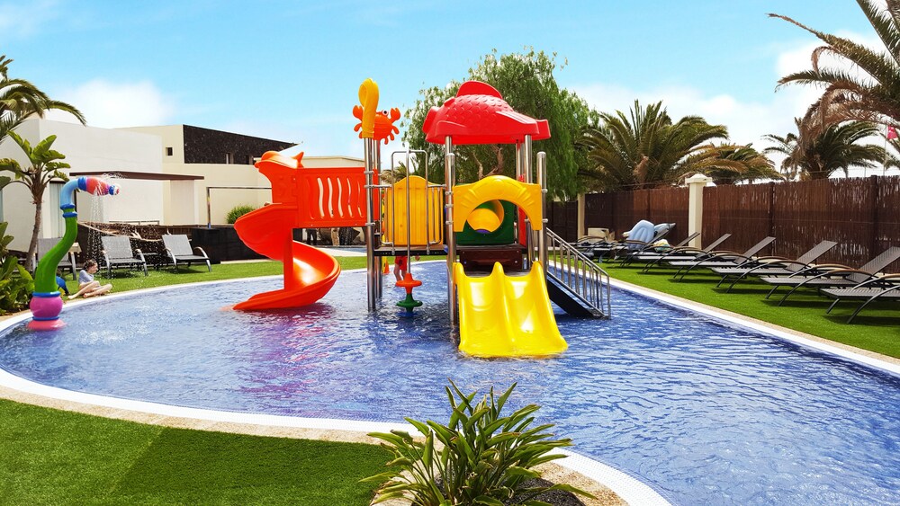 Childrens Play Area - Outdoor