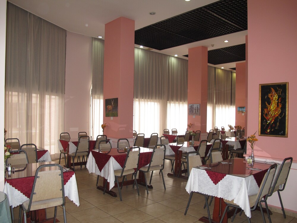 Food Court