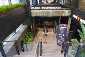 Hotel Bar