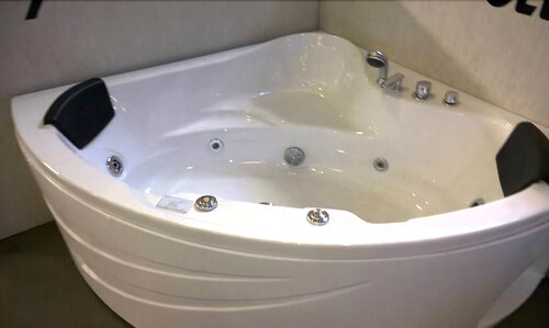 Jetted Tub