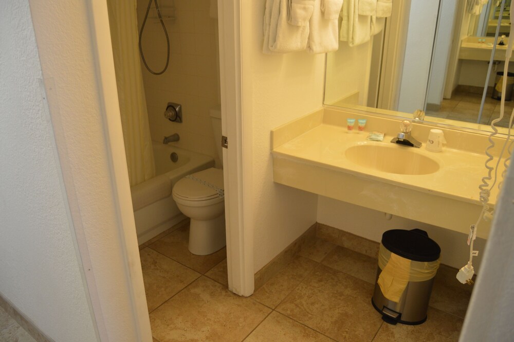Salle de bain (Ocean View North Studio (Two Doubles))