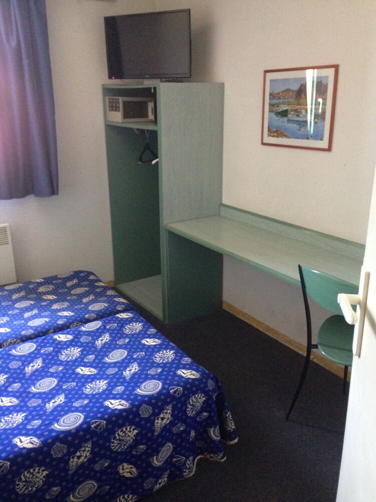 Guestroom