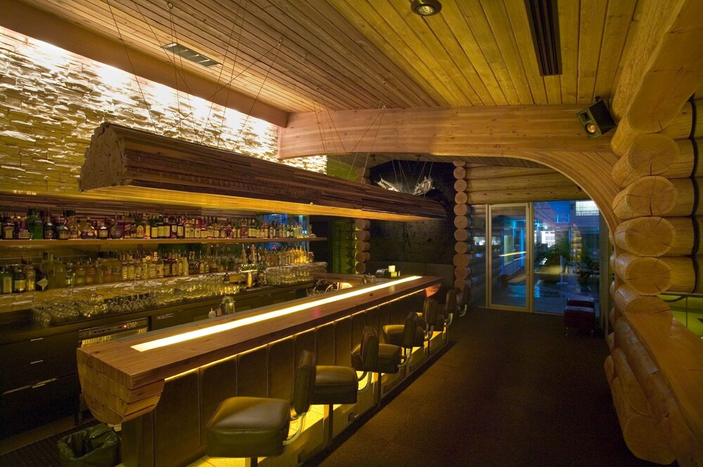 Hotel Bar