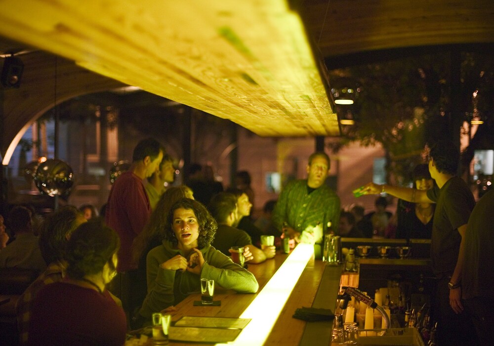 Hotel Bar