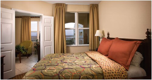 Deluxe Suite, 1 Bedroom (B Unit) - Guestroom