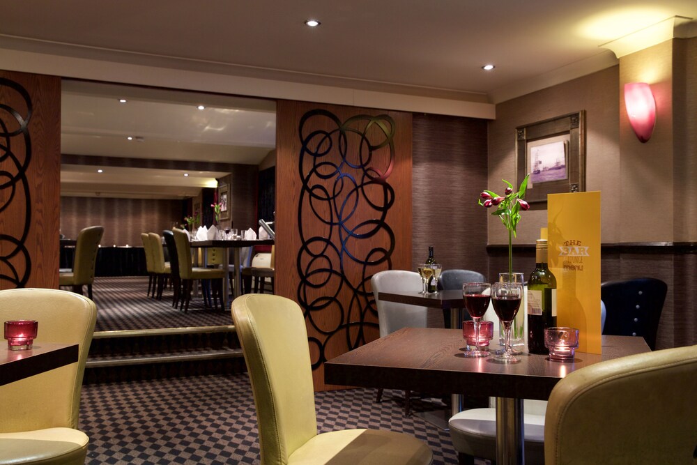 Hotel Lounge