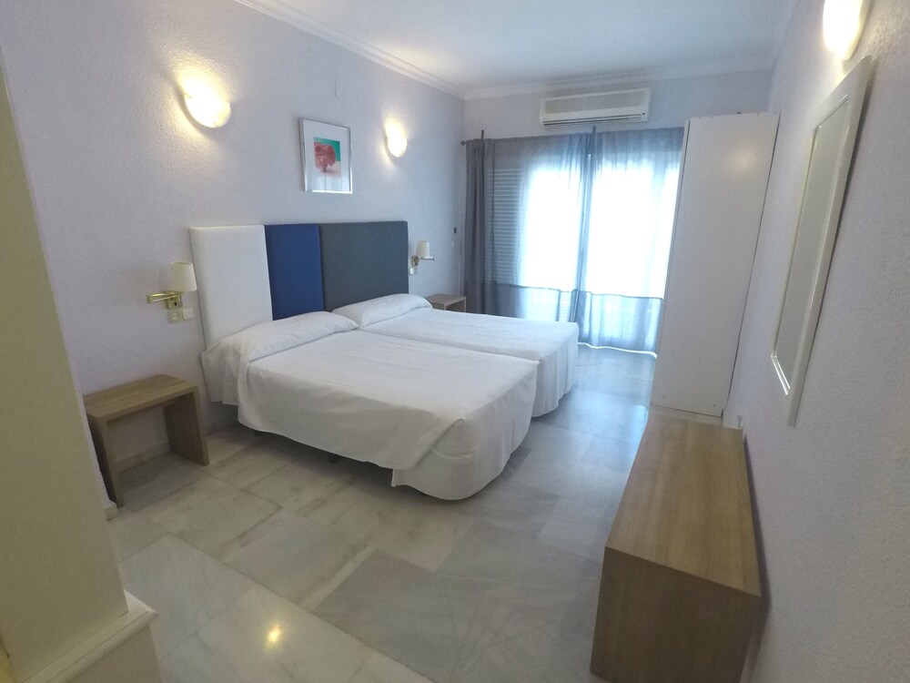 Studio, Terrace, Partial Sea View (2 people) - Guestroom