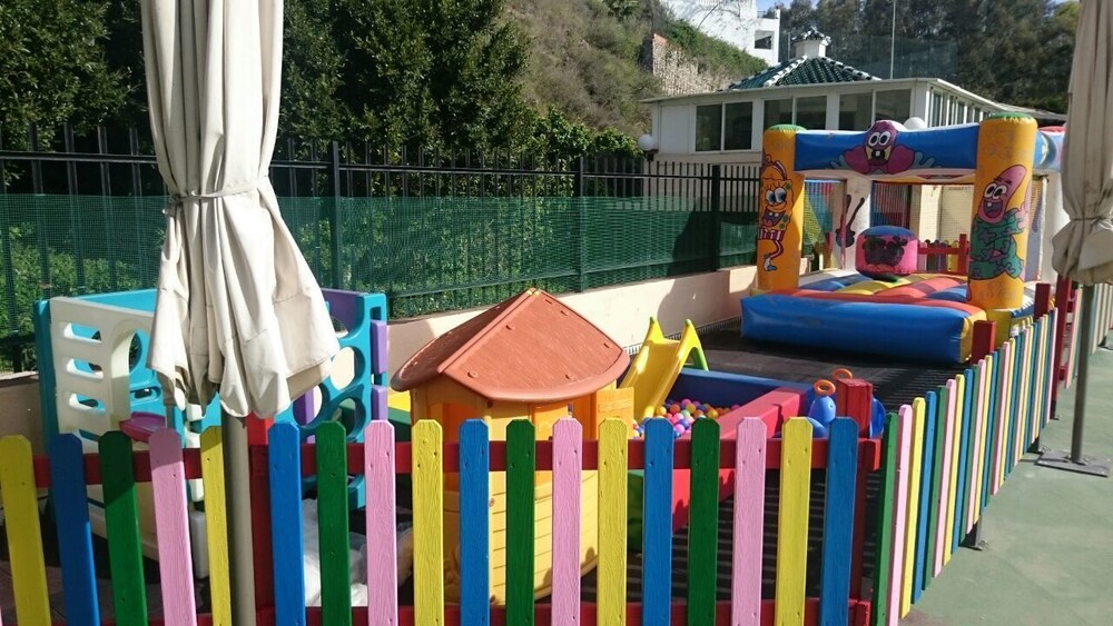 Childrens Play Area - Outdoor