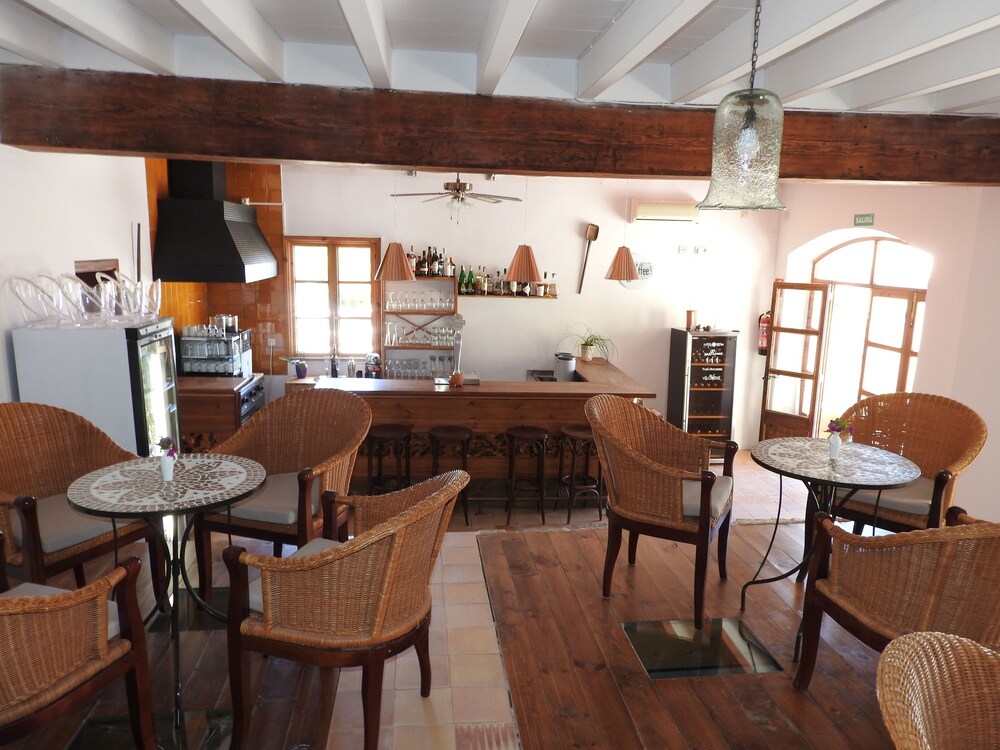 Hotel Bar