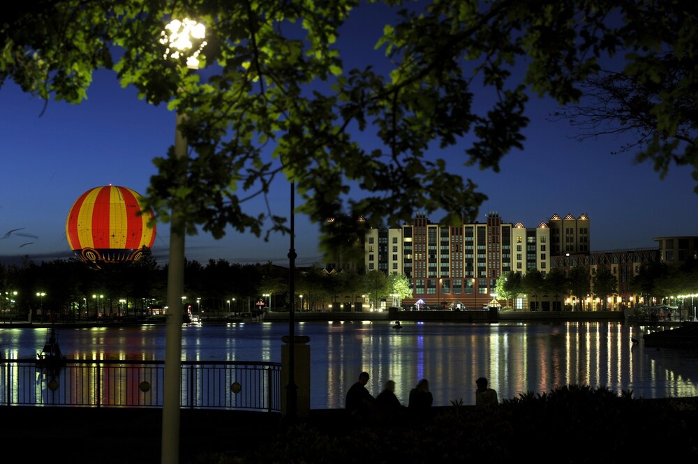 Lake View