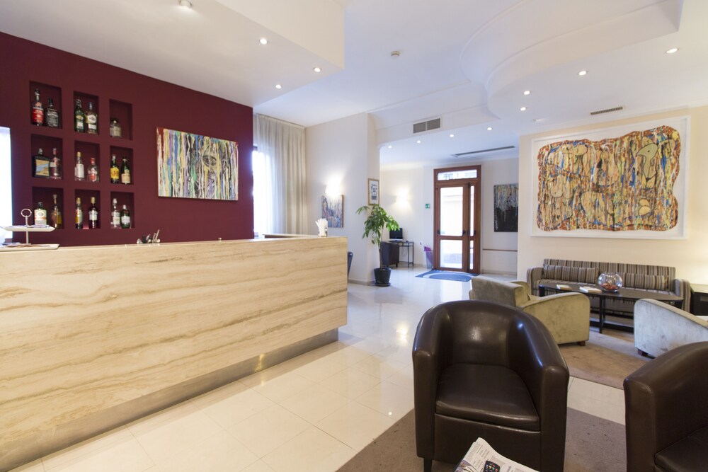Hotel Bar