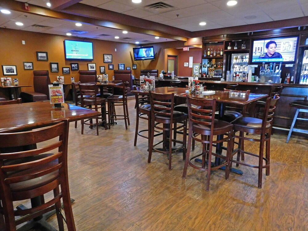 Hotel Bar