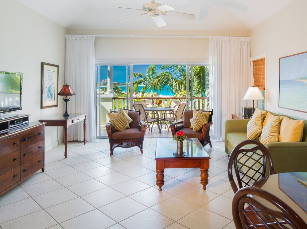 Living area, Royal West Indies Resort