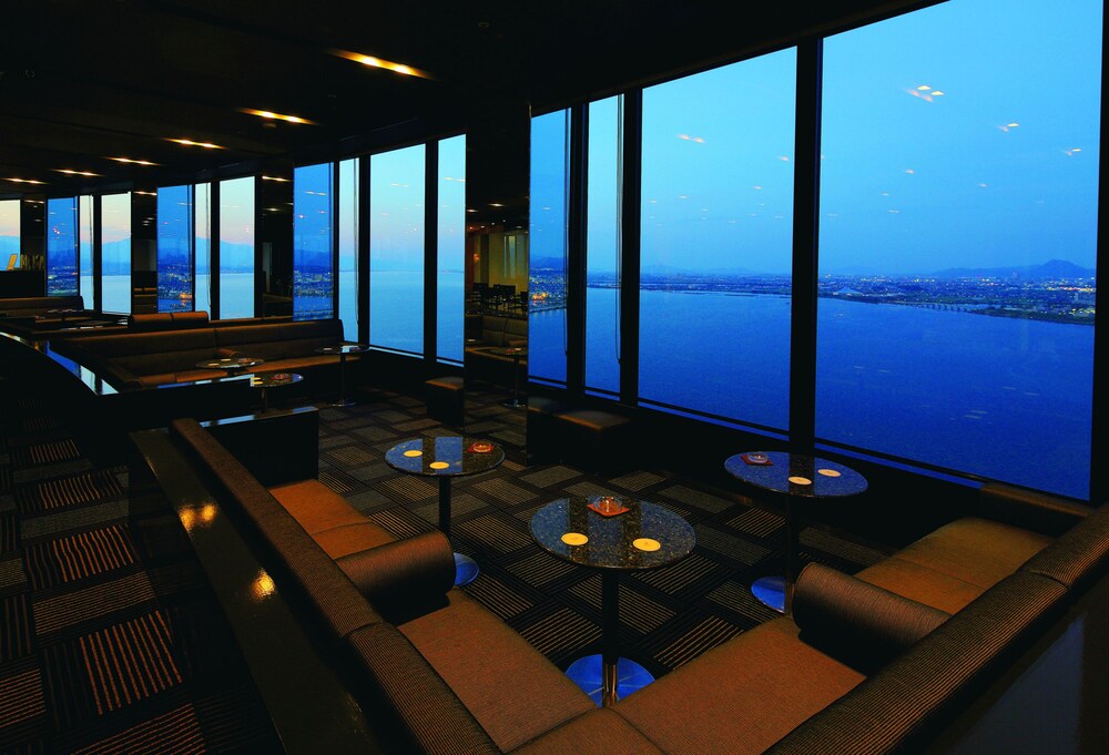 Hotel Lounge