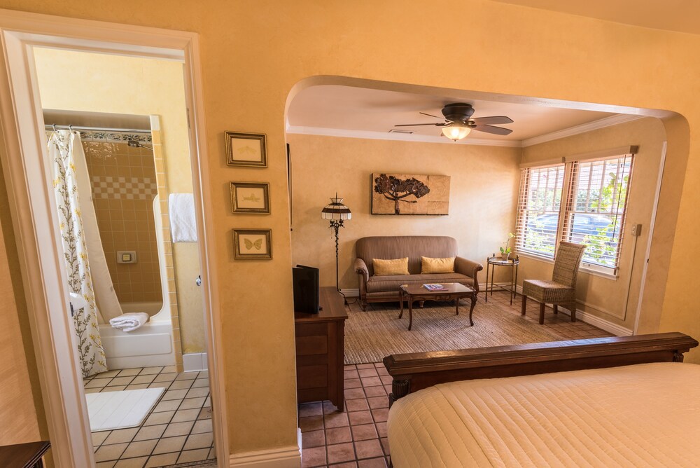 Guestroom
