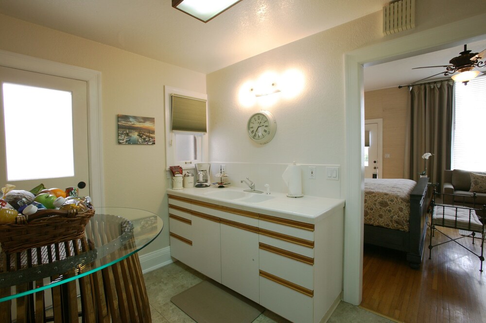In-Room Kitchen