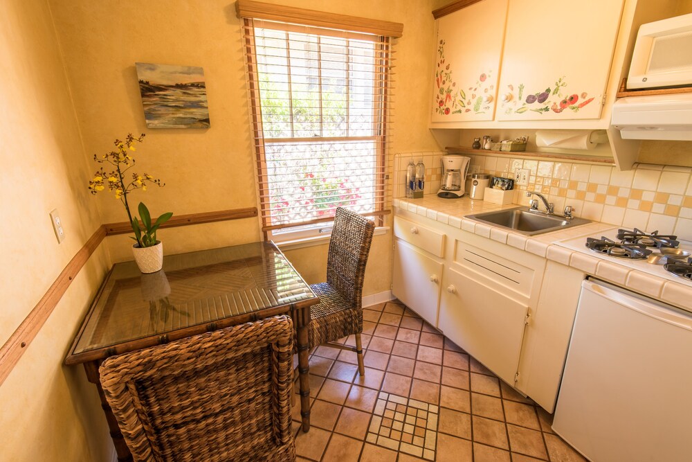 In-Room Kitchen