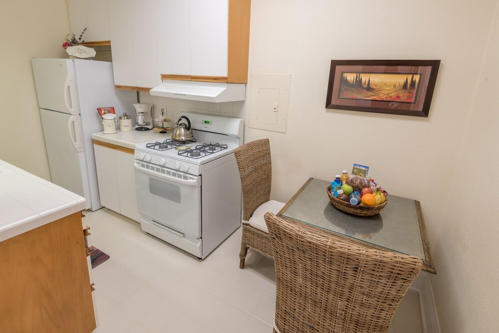 In-Room Kitchen