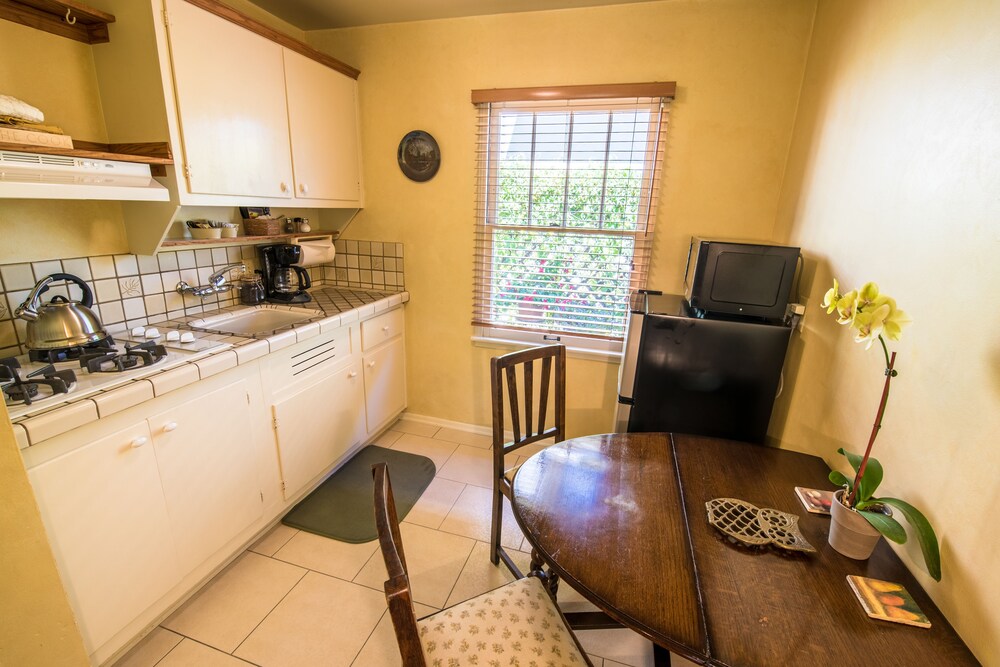 In-Room Kitchen