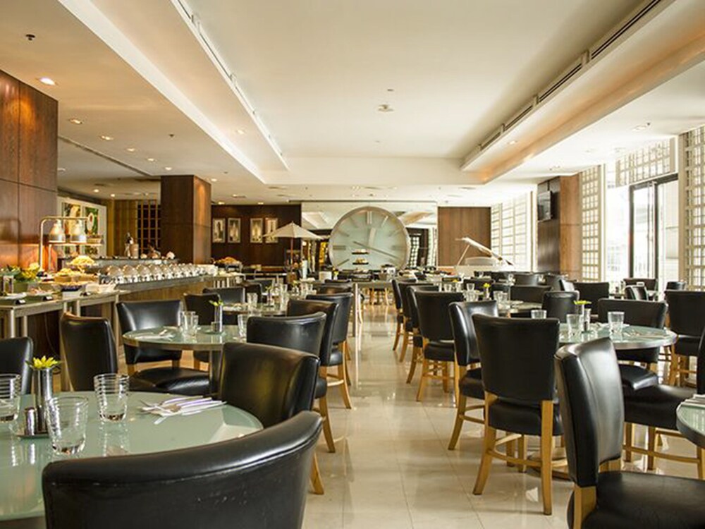 Hotel Lounge