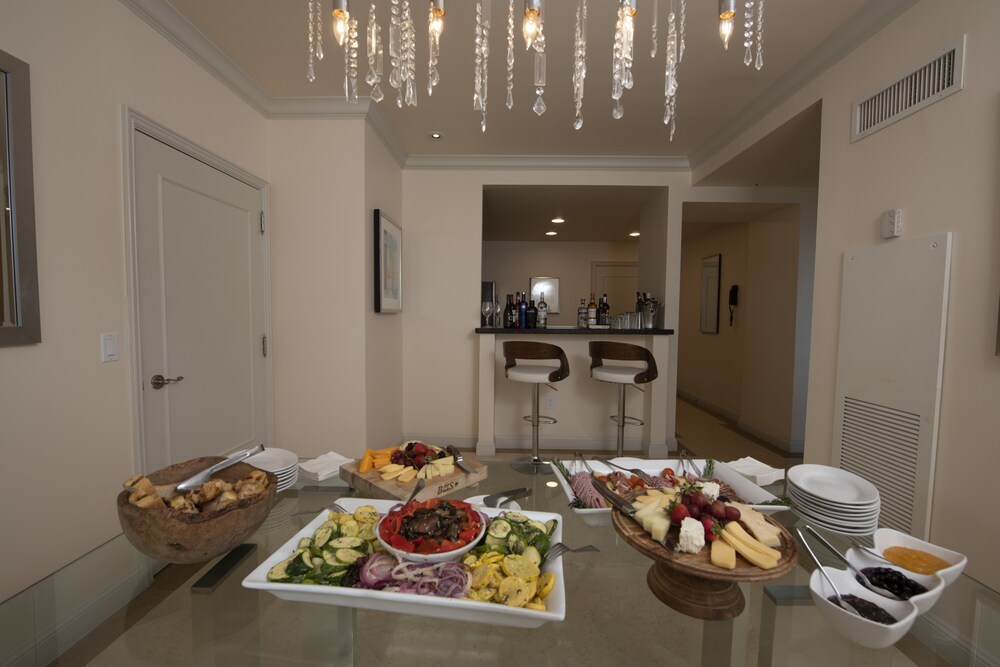 Private kitchen, The Atlantic Hotel & Spa