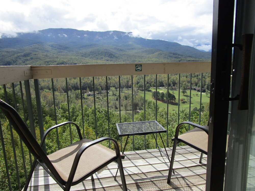 Suite, 1 Bedroom - Guestroom View