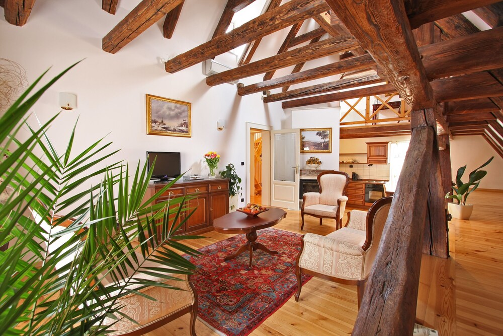 Coin séjour (Suite Royale, 2 chambres)
