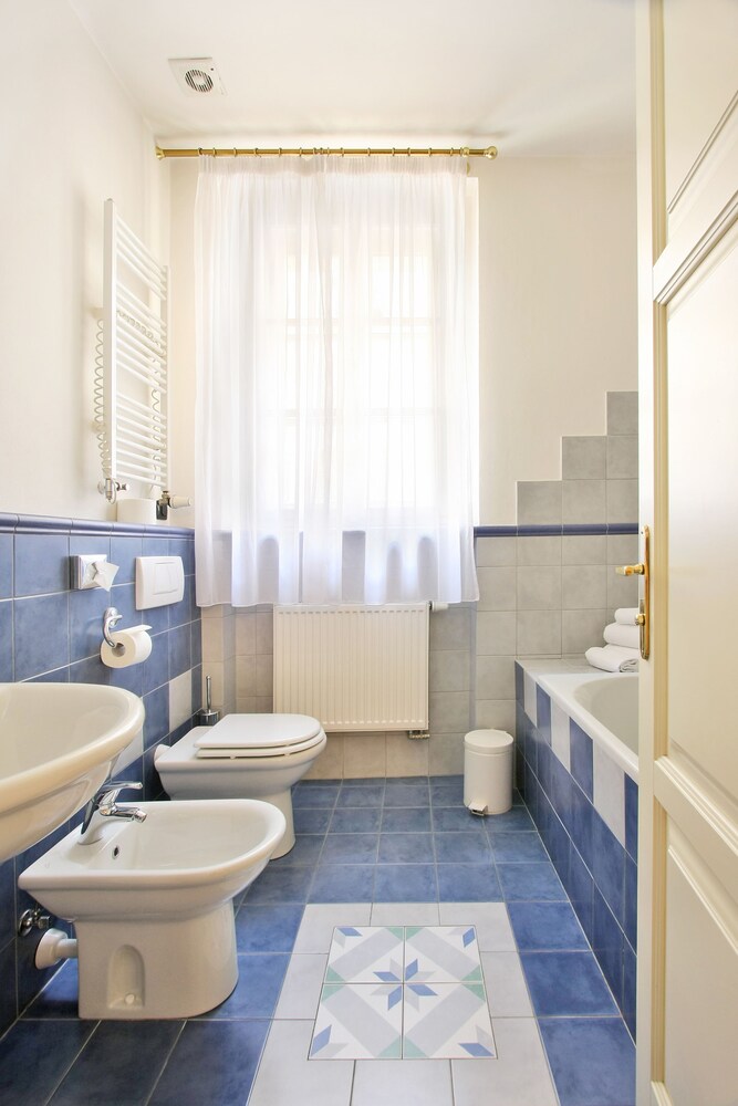 Salle de bain (Suite Royale, 2 chambres)
