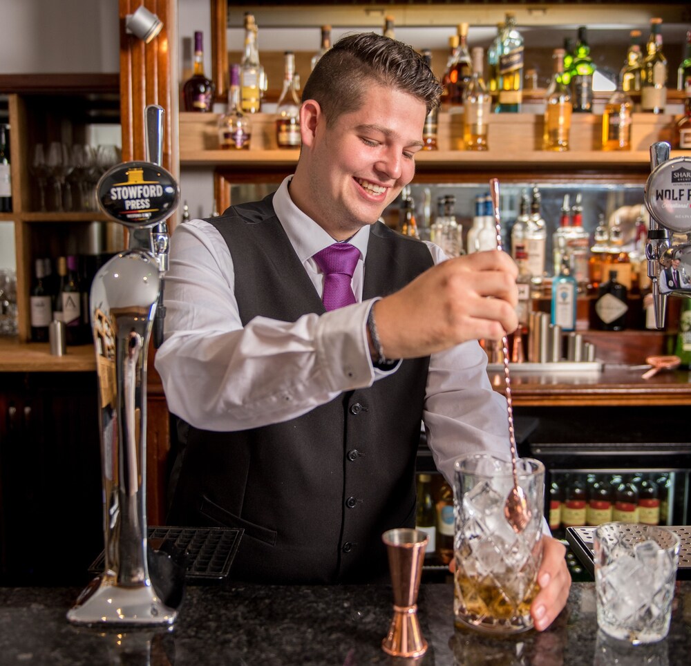 Hotel Bar