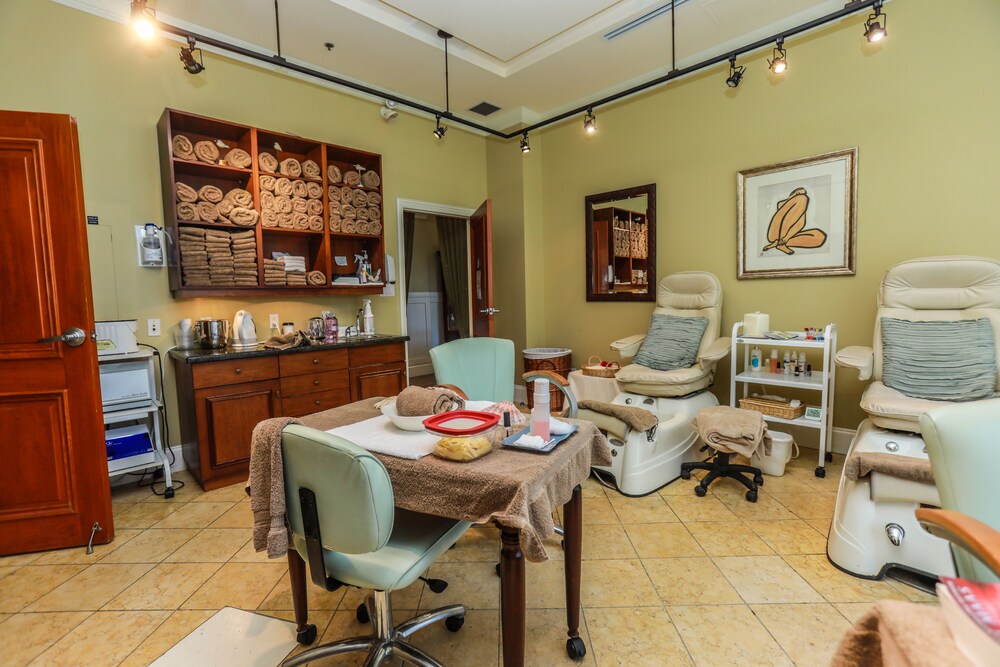 Nail Salon