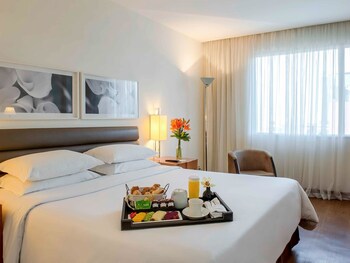 Room Service - Dining
