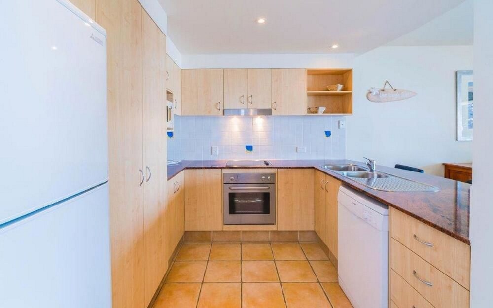 Three Bedroom Ocean View Deluxe - In-Room Kitchen