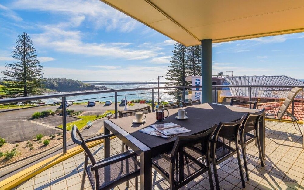 Three Bedroom Ocean View Deluxe - Terrace/Patio