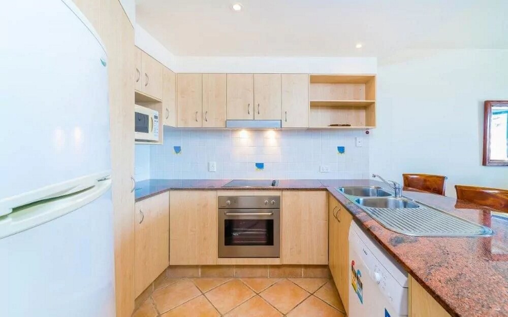 One Bedroom Ocean Facing Suite - In-Room Kitchen