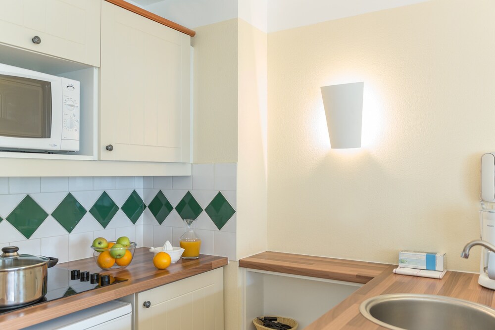 Standard 2/3 rooms for 5/6 people - In-Room Kitchen